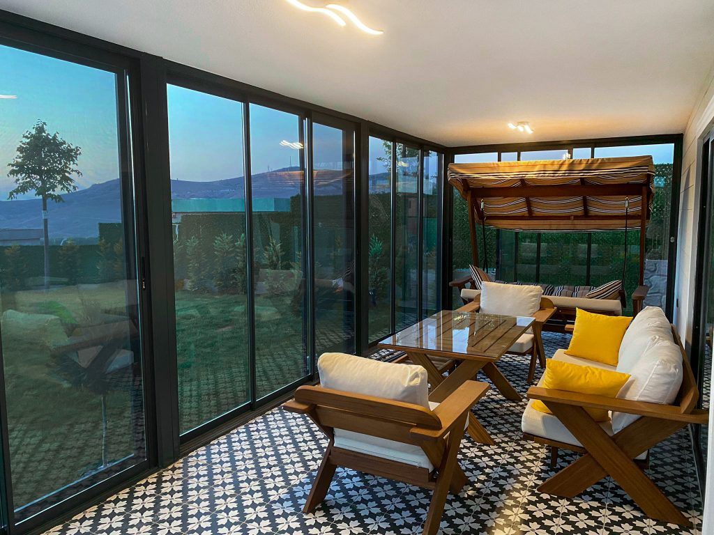 Cam Balkon Sistemleri